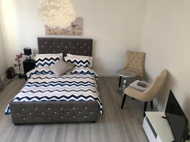 Beautiful Large Room In London Flat エクステリア 写真